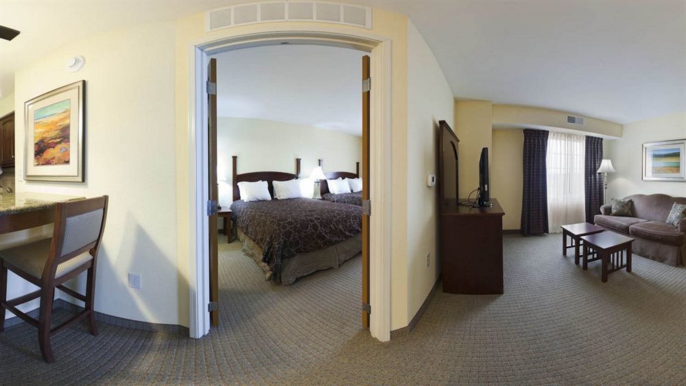 สเตย์บริดจ์ สวีท เอลก์ฮาร์ต นอร์ท Hotel ภายนอก รูปภาพ